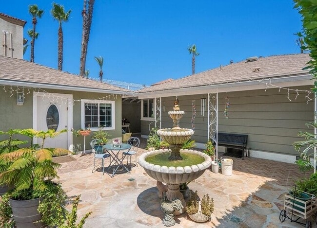 Building Photo - Single-Story 3BR Home with Permitted ADU, Private Yard & Cul-De-Sac Location – Van Nuys