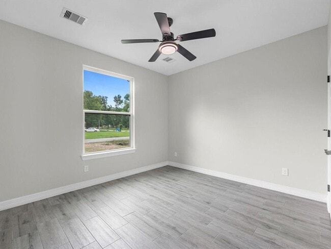 Building Photo - 14606 Half Cir