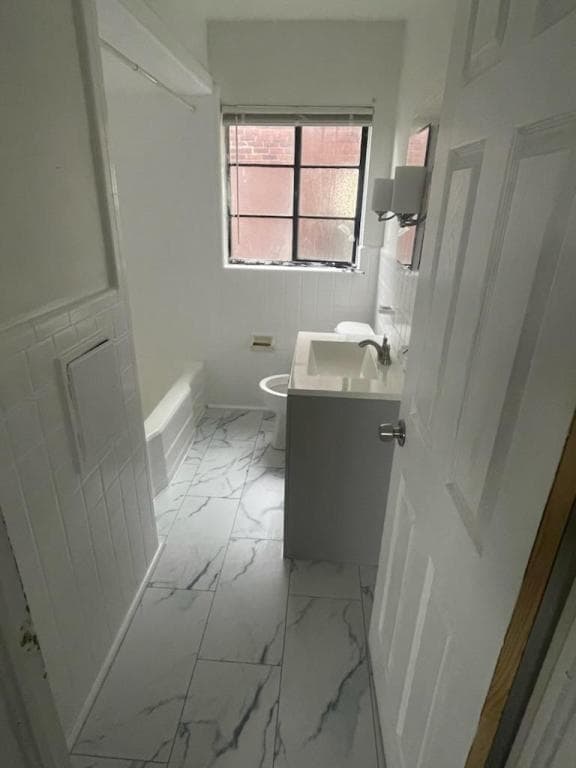 Building Photo - 8200 Suzanne Ave