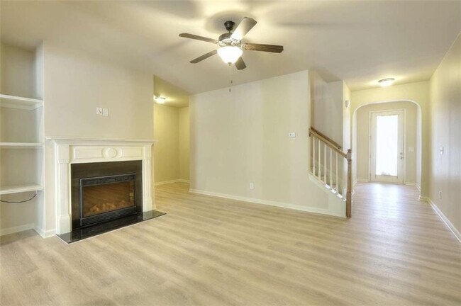 Building Photo - 3702 Brockenhurst Dr