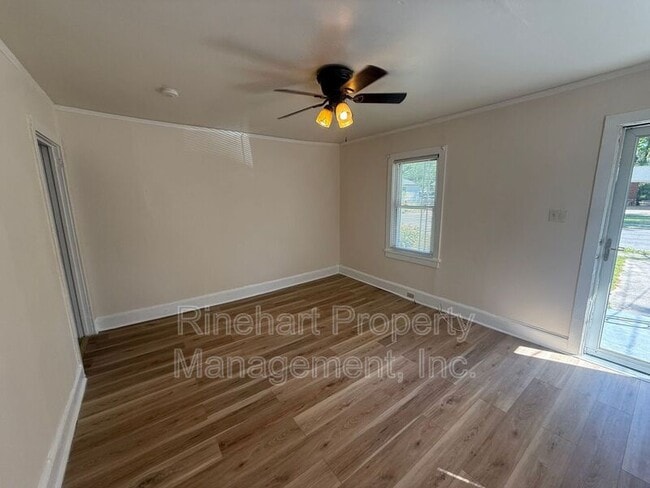 Building Photo - 260 Lucky Ln