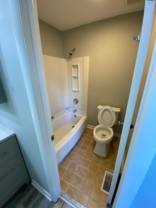 Building Photo - 6524 Addingham Ct