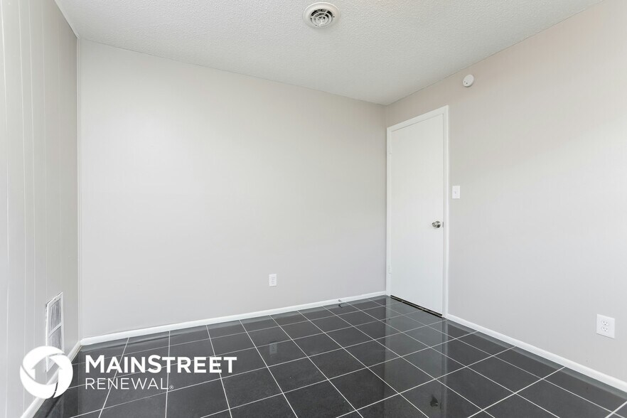 Building Photo - 10620 Jonathan Dr