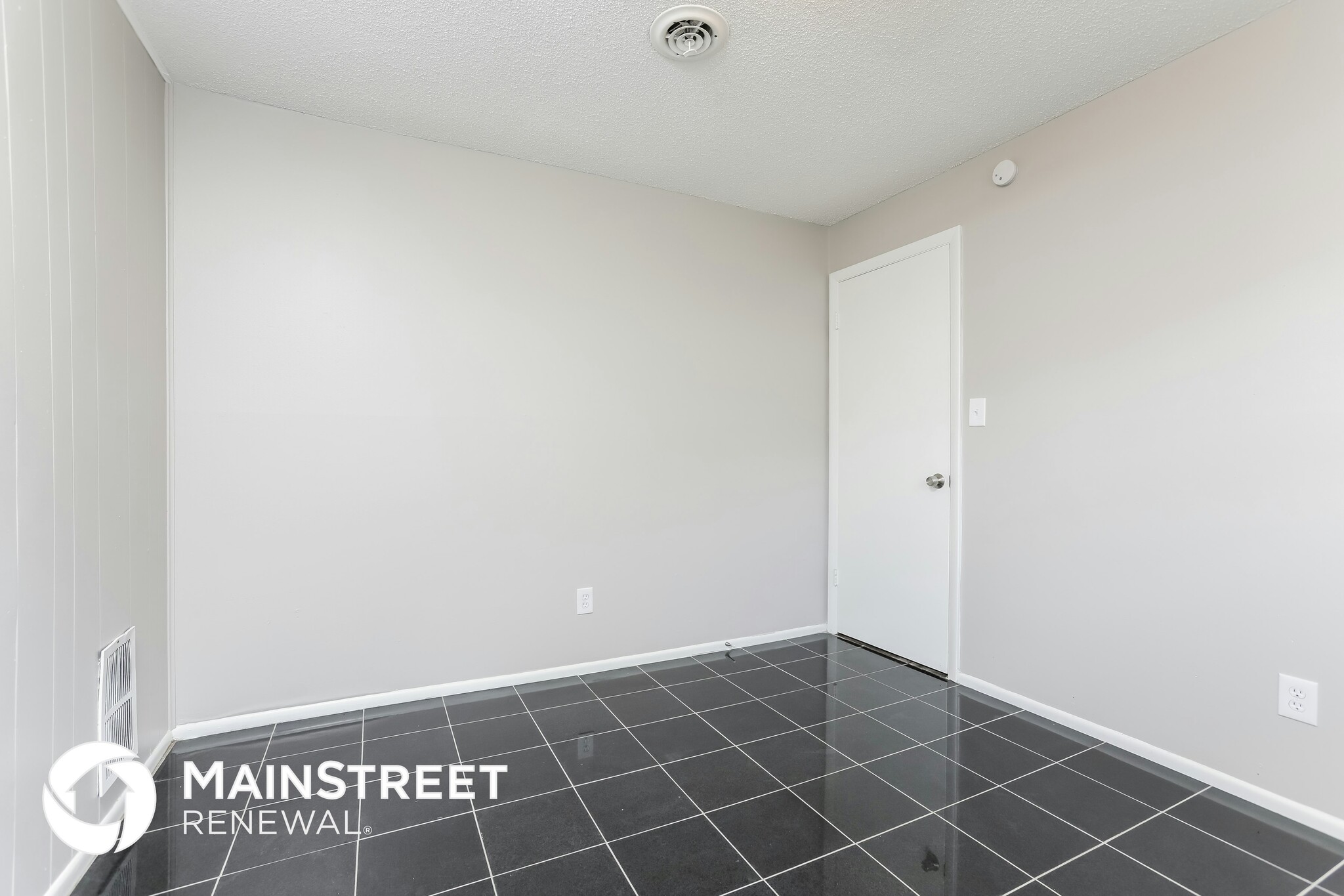 Building Photo - 10620 Jonathan Dr