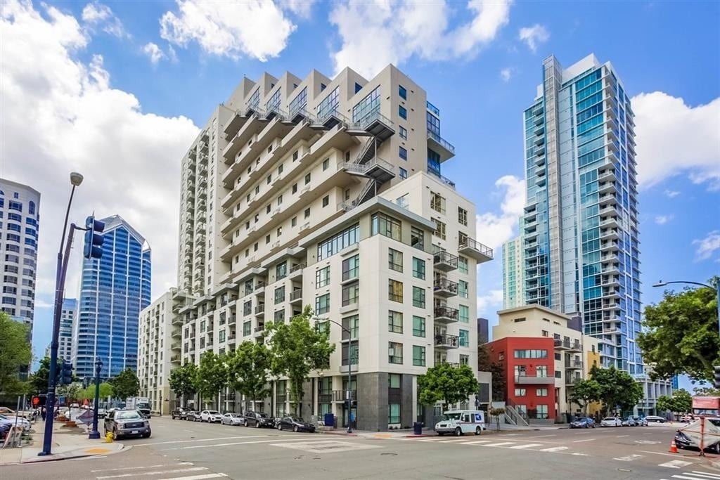 Building Photo - 1240 India St