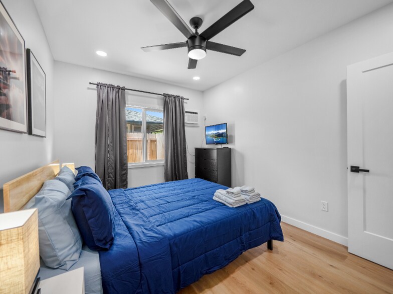 Building Photo - 338 Kalama St