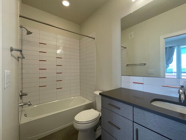 Building Photo - Just reduced $2295! LOVELY 2 BED/2.5 BATH Great location near Boulder!