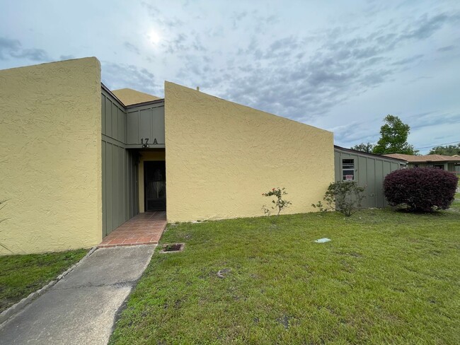 Building Photo - For Lease - 3 BR | 2 BA Newly Remodeled To...