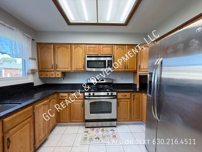 Building Photo - 344 Boulder Dr