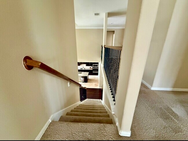 Building Photo - 10314 Hatcher Dr