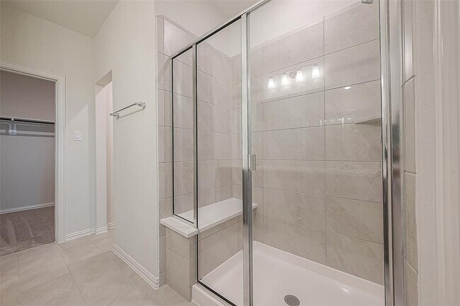 Building Photo - 27966 Western Crk Ct