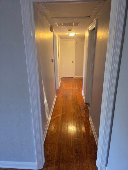 Hallway - 2232 Ribault Scenic Dr
