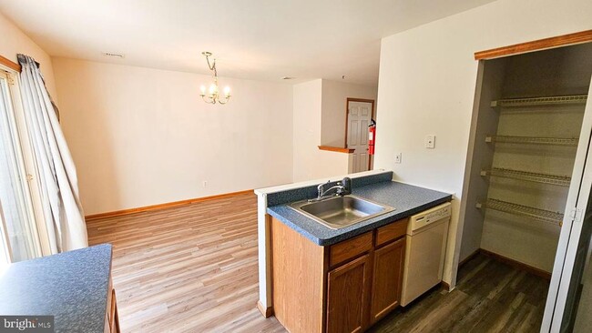 Building Photo - 96 Westchester Dr