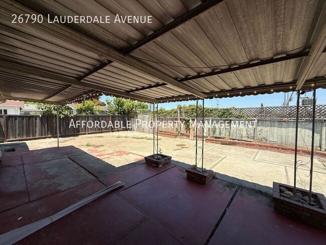 Building Photo - 26790 Lauderdale Ave