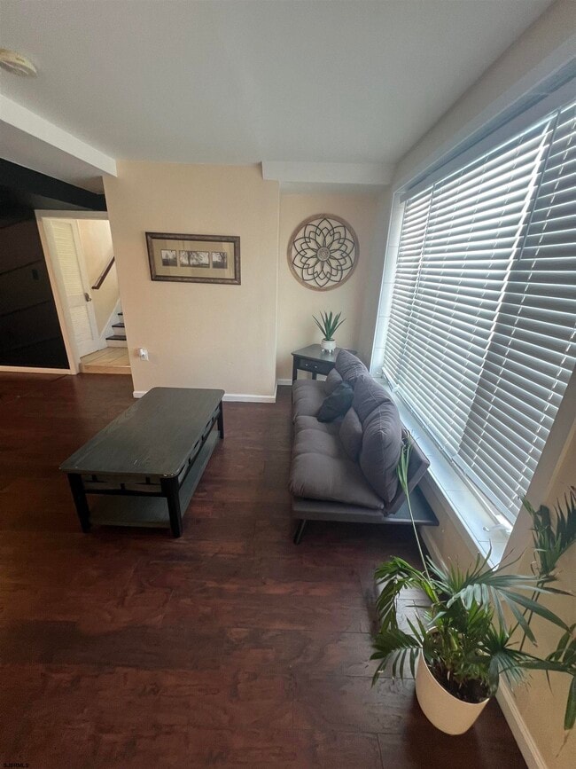 Building Photo - 239 N Derby Ave