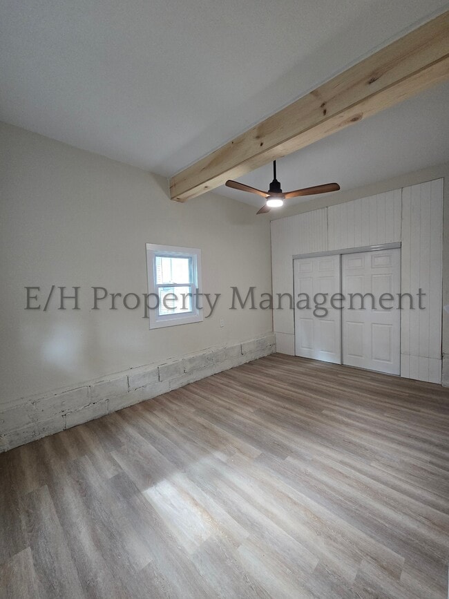 Building Photo - 244 N Athenian Ave