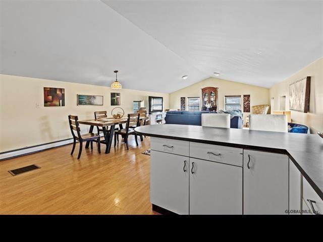 Building Photo - 1135 NY-295