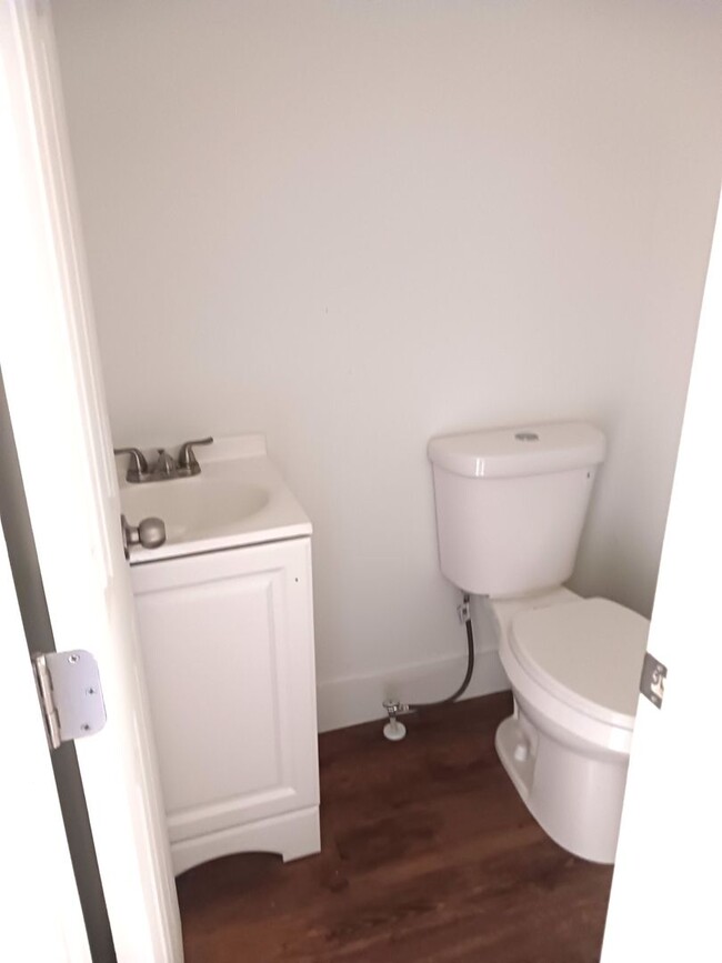 Building Photo - Renovated Three Bedroom Mobile Home for Re...