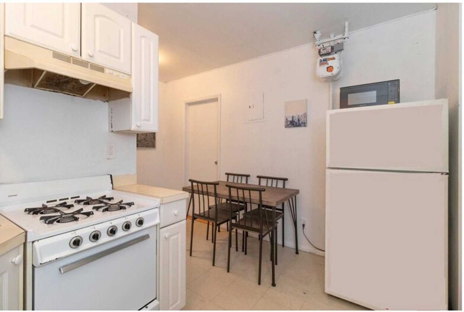 Building Photo - 304e E 95th St