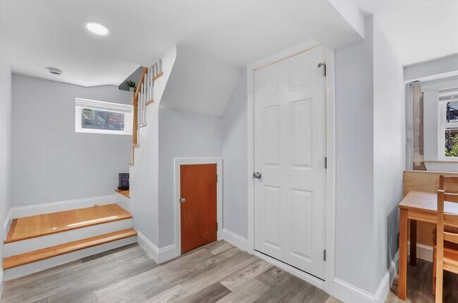 Building Photo - 67 Curtis Rd