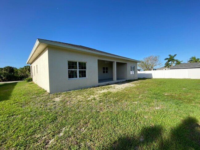 Building Photo - 18235 Eau Gallie Cir