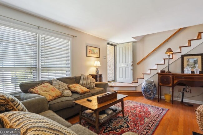 Building Photo - 73 La Rue Pl NW