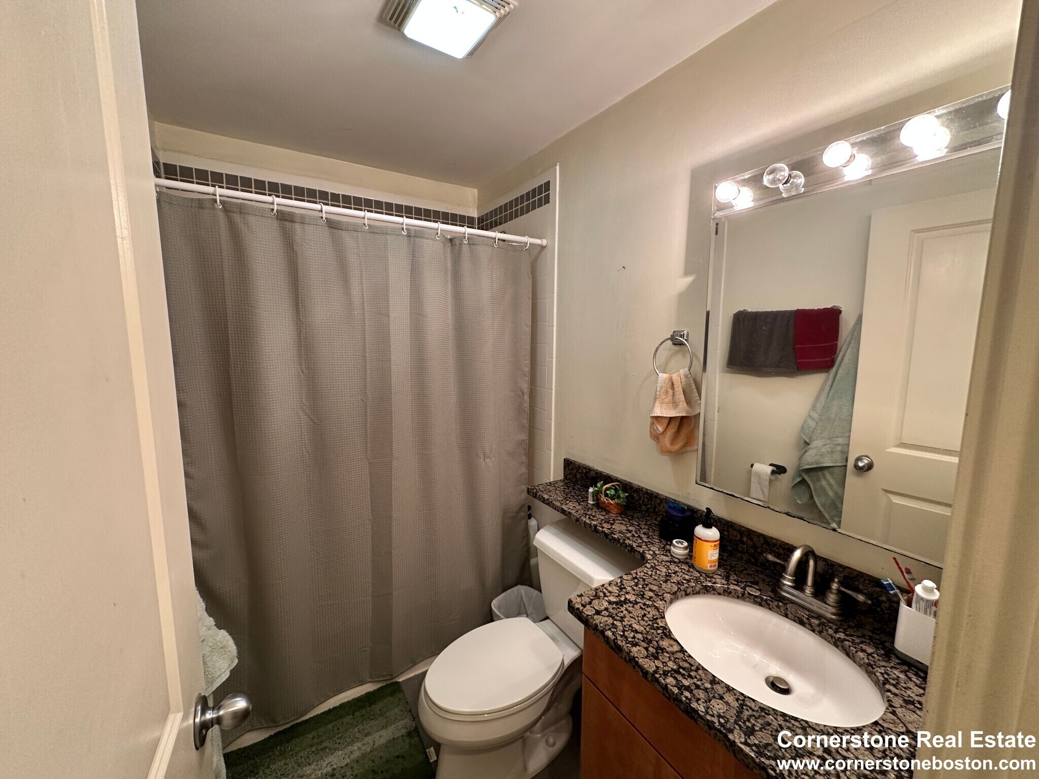 Building Photo - 31 Cunard St