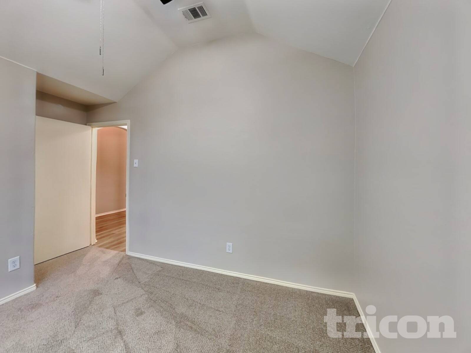 Building Photo - 6701 Fairglen Dr