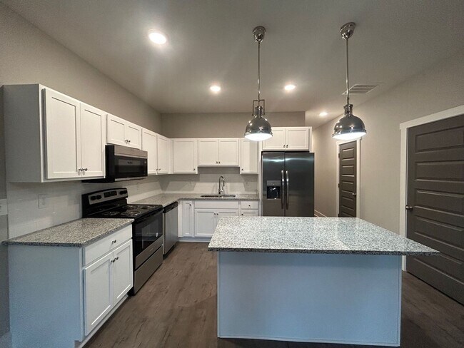 Building Photo - 247 Madison Heights