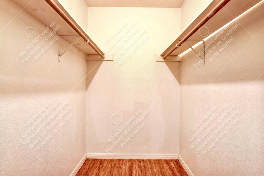 Building Photo - 106 Hughson Ct