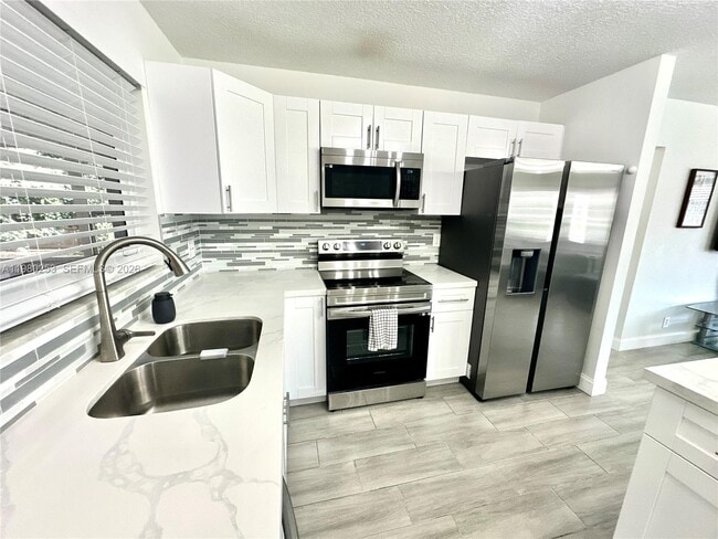 Building Photo - 3511 Quentin Ave