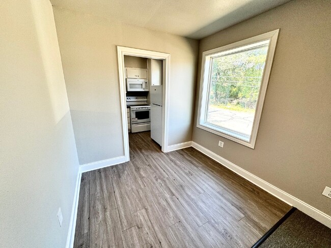 Building Photo - Affordable, Quiet Apartment Living in the ...