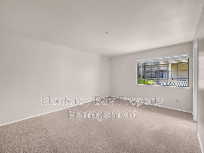 Building Photo - 110 Pheasant Ridge Rd