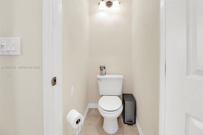 Building Photo - 15875 SW 149th Ln