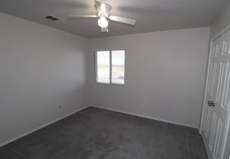 Building Photo - 2306 Jesse Dr