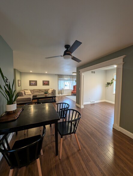 Building Photo - 518 Lexington Dr