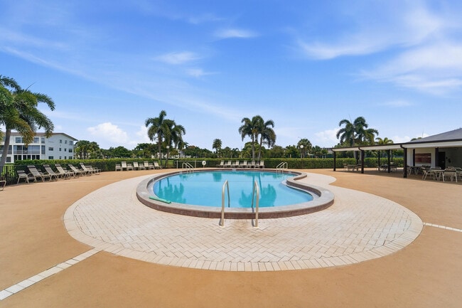 Building Photo - 368 Mansfield Dr