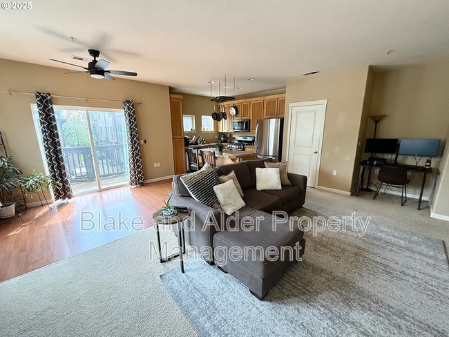 Building Photo - 22832 SW Forest Creek Dr