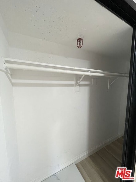 Building Photo - 600 W 9th St