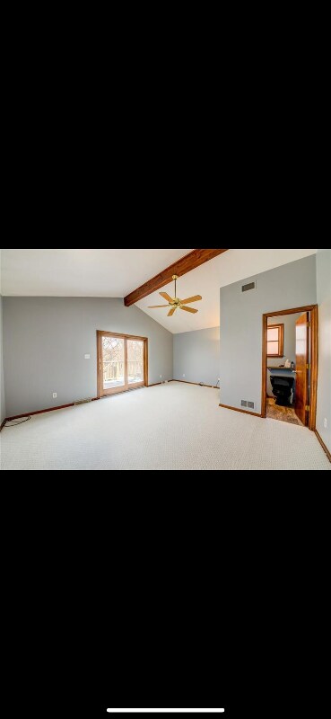 Building Photo - 10 Penn Dr