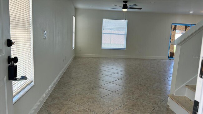 Building Photo - 2425 Ashecroft Dr