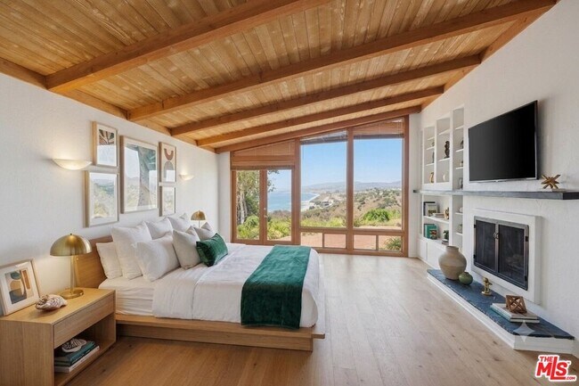 Building Photo - 3909 Sierks Way