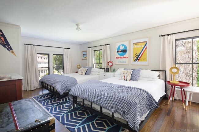 Building Photo - 16 Under Mountain Rd