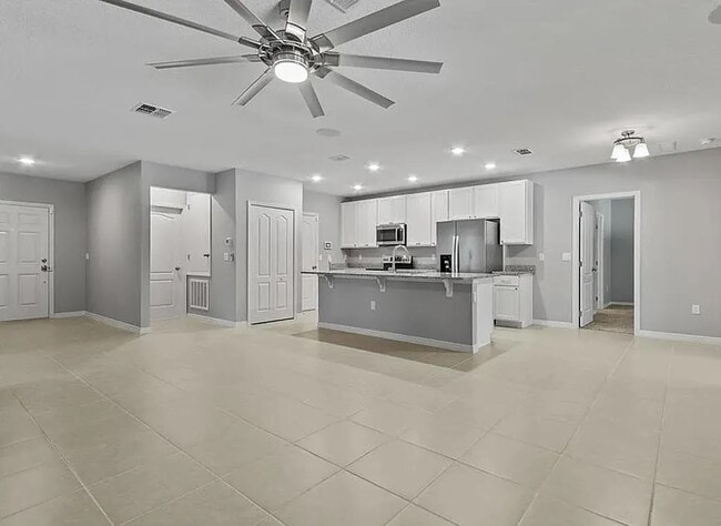 Building Photo - 1944 Bell Creek Loop