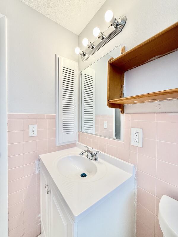 Building Photo - 3407 Palm Dr