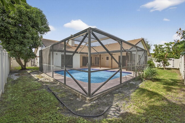 Building Photo - 798 Blueberry Dr
