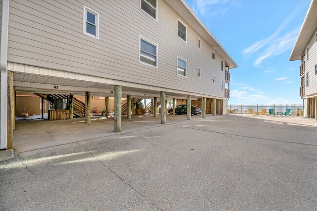 Building Photo - 10 Gulf Blvd