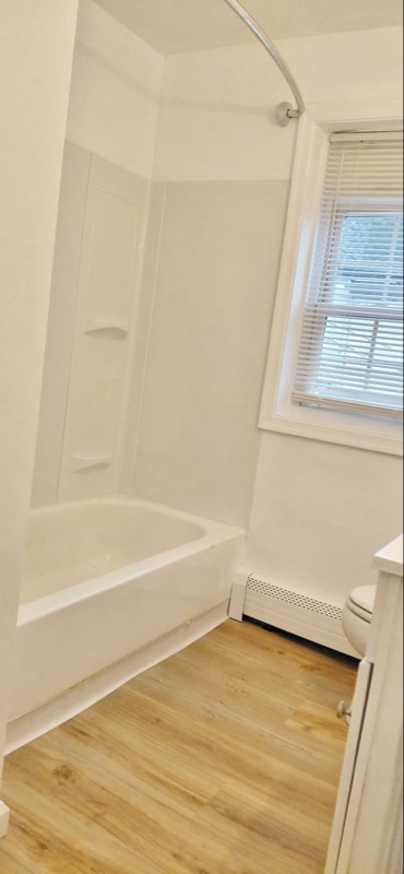 Building Photo - 301 Somerset St