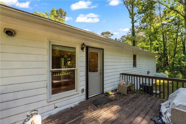 Building Photo - 5712 Port Dr