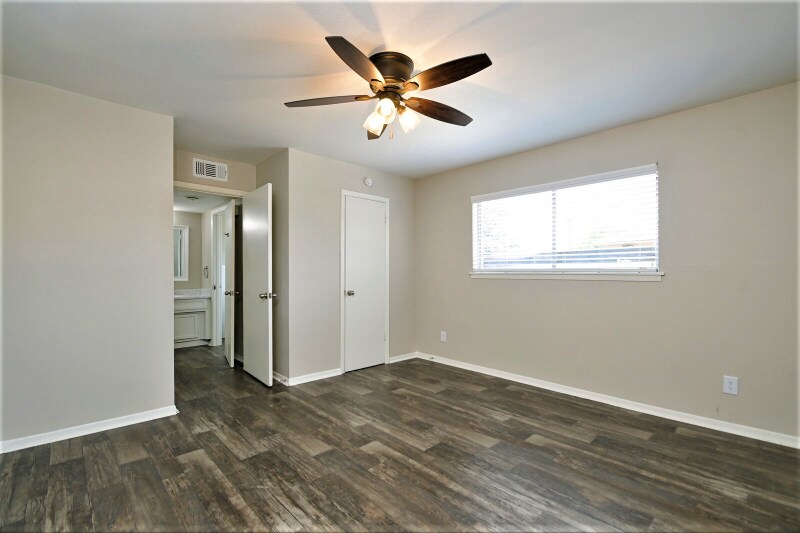 Building Photo - 123 E Rampart Dr